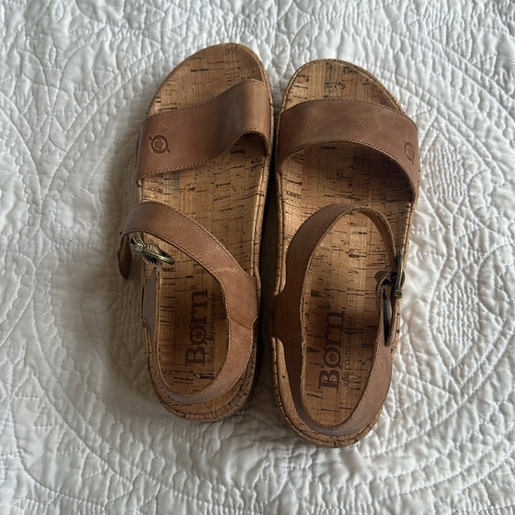 Born Women’s Wedge Sandals Size:9M - Picture 1 of 11